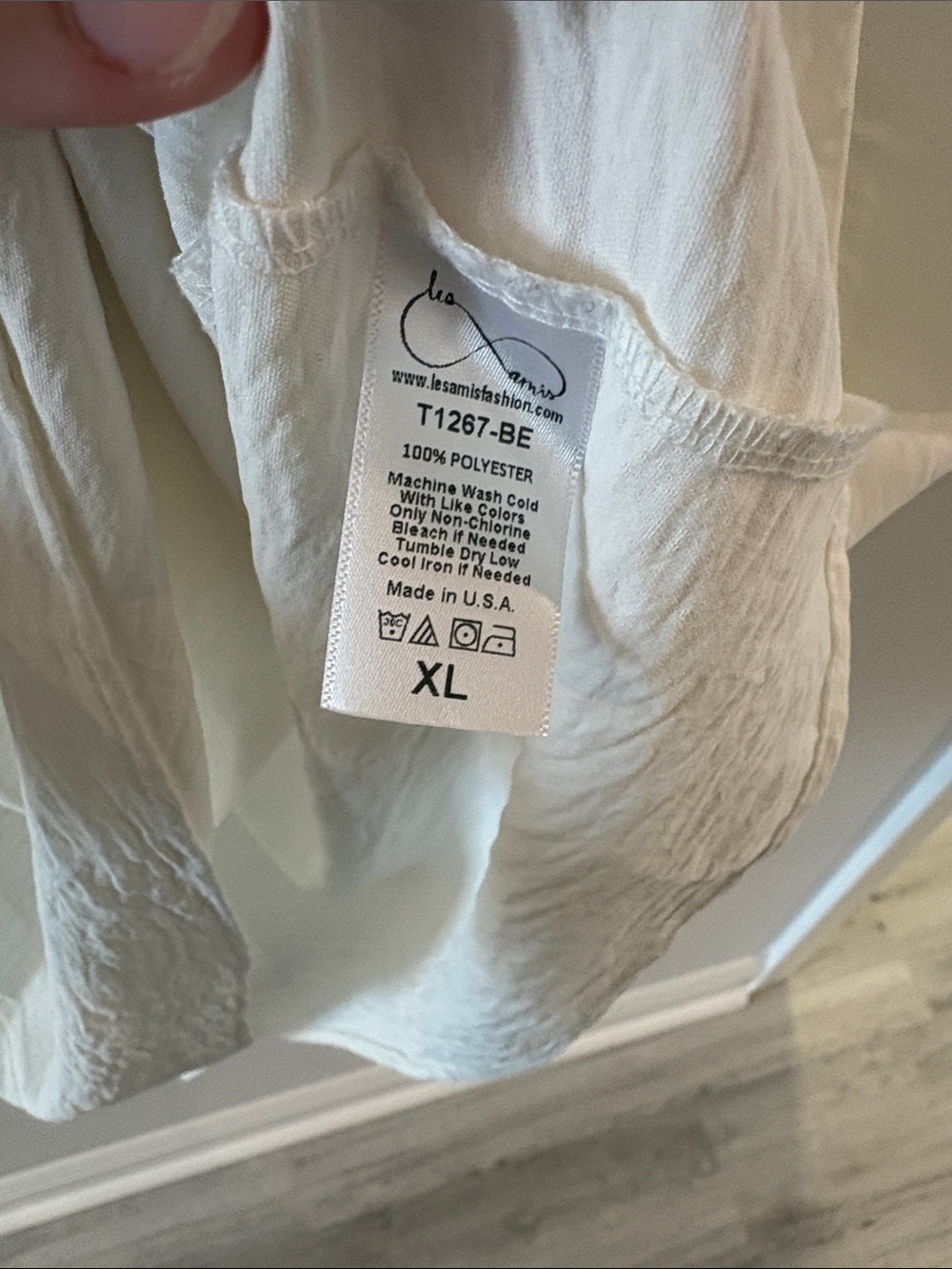 Sleeveless Ruffle-Neck Tank Top in White - Picture 3 of 4